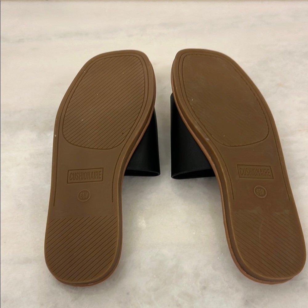 Black and Tan Minimalist Slide Sandals - Picture 3 of 3